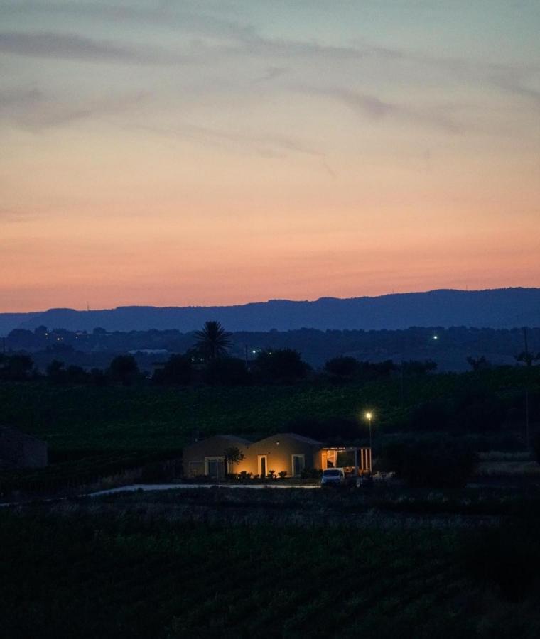 Cozzo Del Parroco - Ospitalita Tra I Vigneti Villa Granelli Bagian luar foto